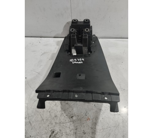 Кронштейн(крепление) центральной консоли 