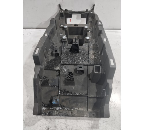 Кронштейн(крепление) центральной консоли 