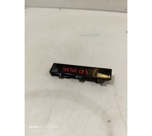 Декоративная накладка торпеды левая