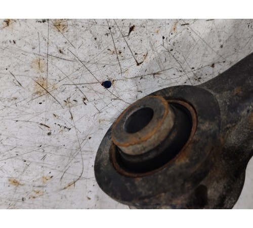 Рычаг подвески передний левый верхний