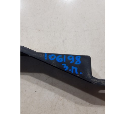 Кронштейн(крепление) усилителя заднего бампера правый