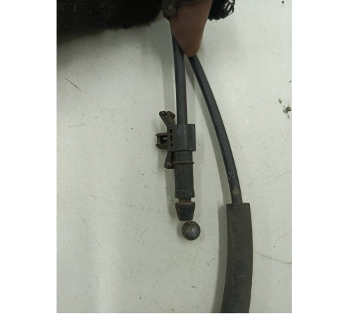 Тросик открывания капота