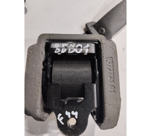 Ремень безопасности задний