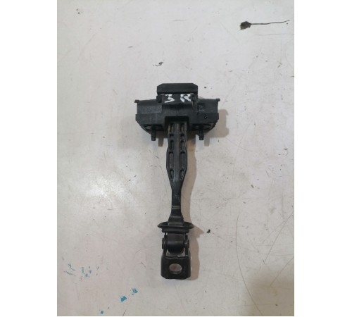 Ограничитель двери задний правый