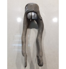 Рычаг переднего правого амортизатора