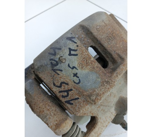 Суппорт передний левый