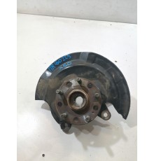 Кулак поворотный передний правый