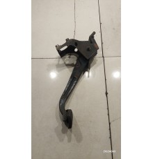 Педаль тормоза