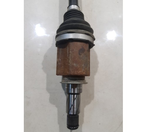 Привод (полуось) задний правый