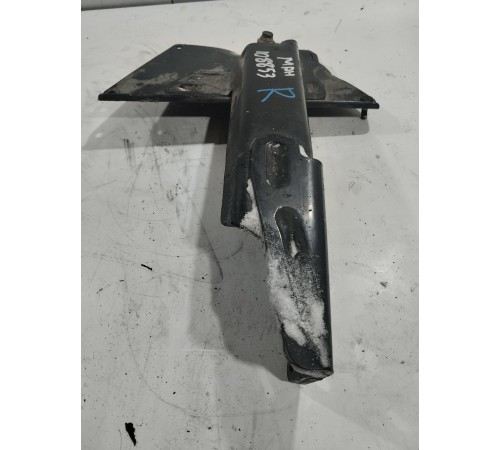 Кронштейн (крепление) рамы правый