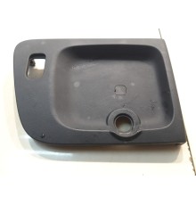 накладка замка двери средняя левая