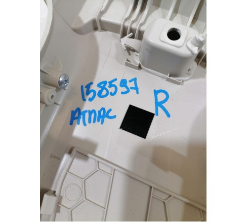 Обшивка центральной стойки правая верхняя