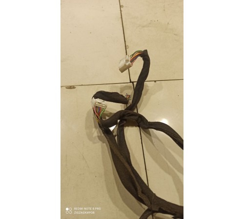 Электропроводка центральной консоли салона