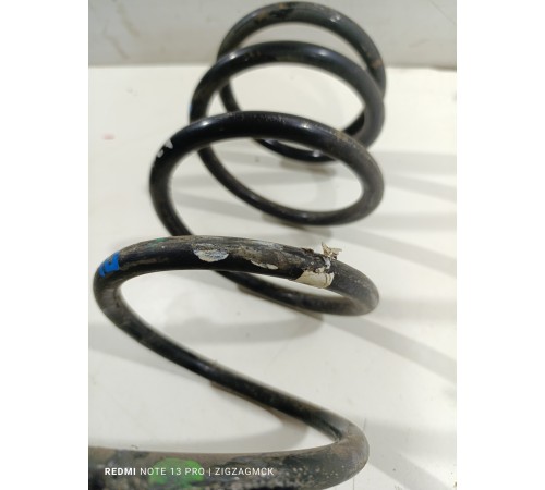 Пружина передняя