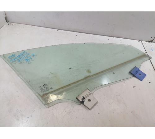 Стекло двери переднее правое