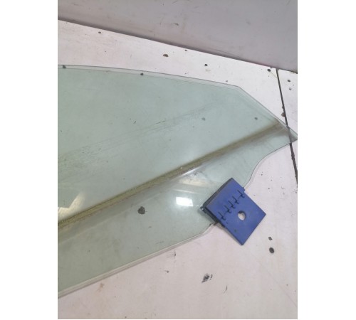 Стекло двери переднее правое