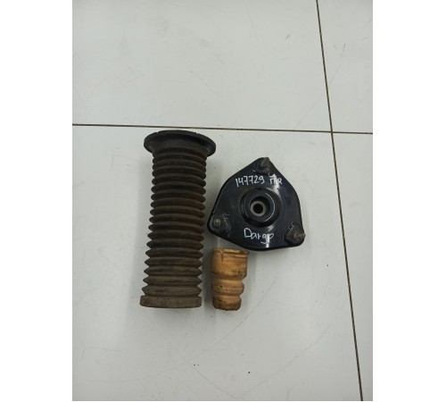 Опора амортизатора передняя правая