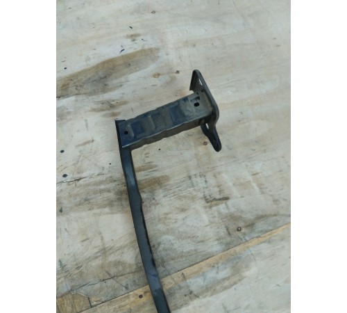 Усилитель переднего бампера дополнительный