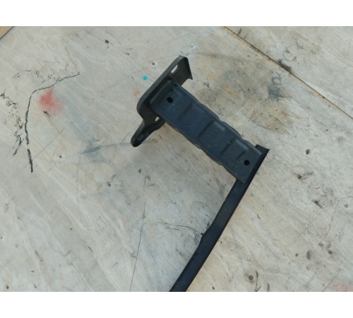 Усилитель переднего бампера дополнительный