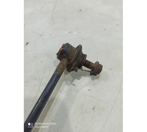 Стойка стабилизатора передняя