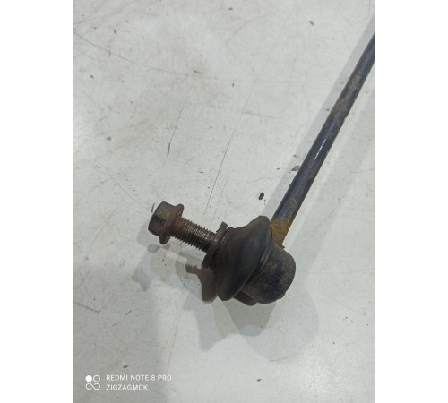 Стойка стабилизатора передняя