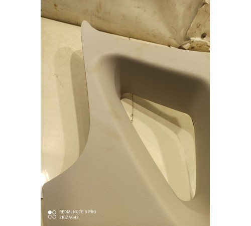 Обшивка задней стойки(левая)