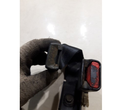 Ответная часть ремня безопасности задняя правая