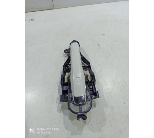 Ручка двери (задняя левая внешняя)