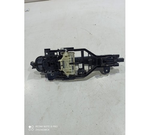 Ручка двери (задняя левая внешняя)