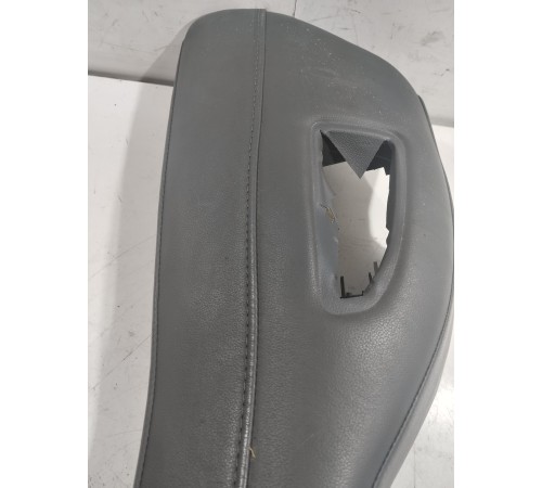 Подушка заднего сиденья боковая левая