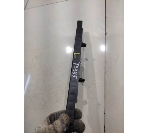 Кронштейн (левый)