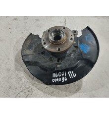 Кулак поворотный передний левый