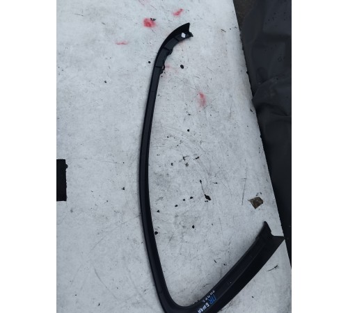 Накладка рамки окна передняя правая