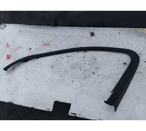 Накладка рамки окна передняя правая