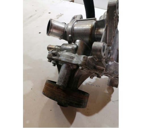 Насос охлаждения двигателя , помпа