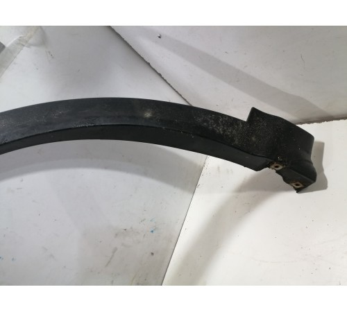 Накладка арки крыла передняя левая