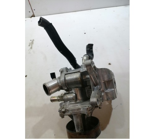 Насос охлаждения двигателя , помпа