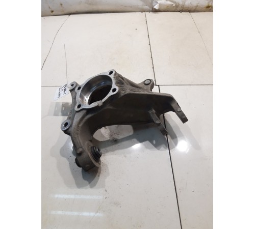 Кулак поворотный (задний, правый)