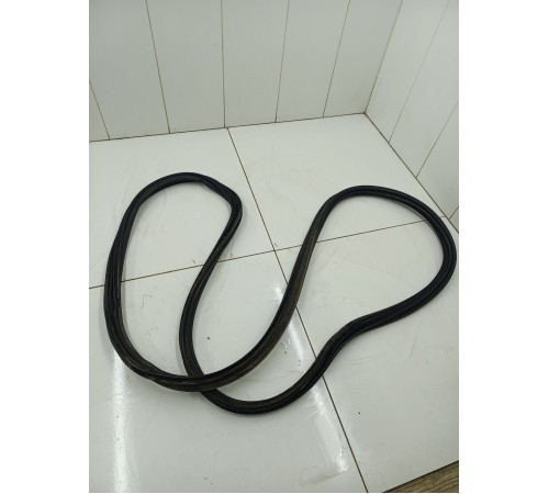 Уплотнитель багажника