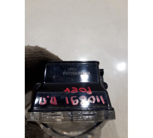 Линза фары (передняя правая)