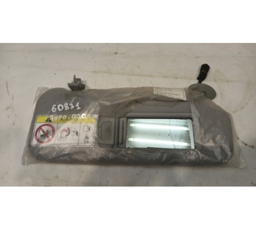 Козырек солнцезащитный пассажирский