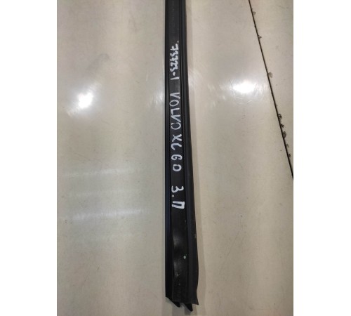 Уплотнитель стекла (задний, правый)