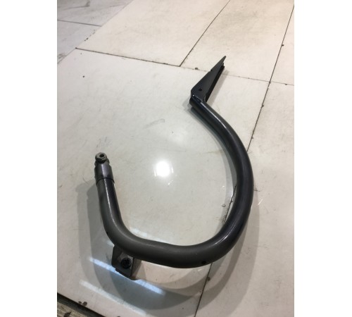 Петля двери багажника (правая)