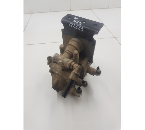 Клапан многоканальный гидравлической системы левый