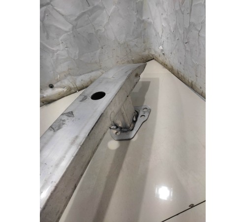 Усилитель заднего бампера