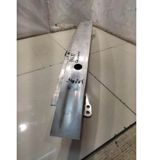 Усилитель заднего бампера