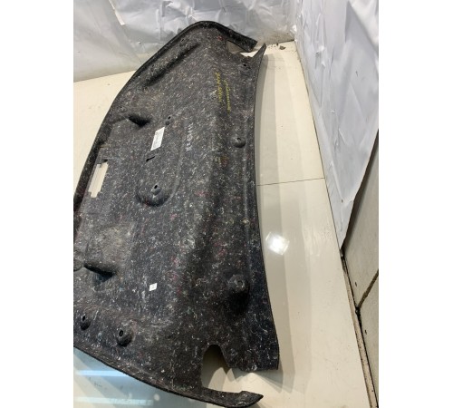 Обшивка крышки багажника