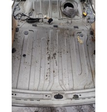 Пол багажника