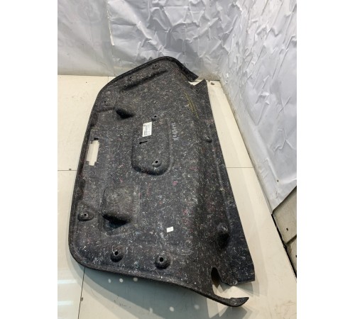 Обшивка крышки багажника