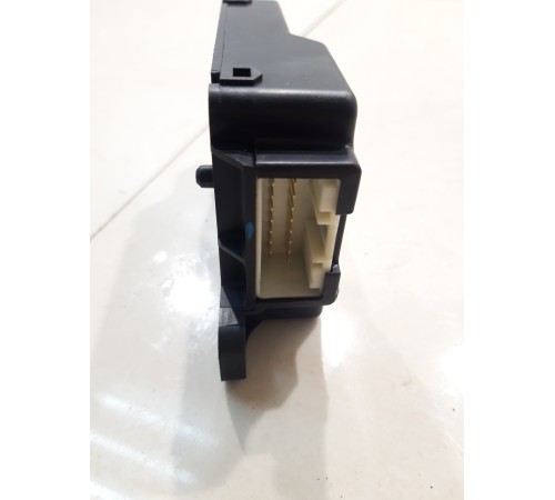 Блок комфорта (задний, левый)